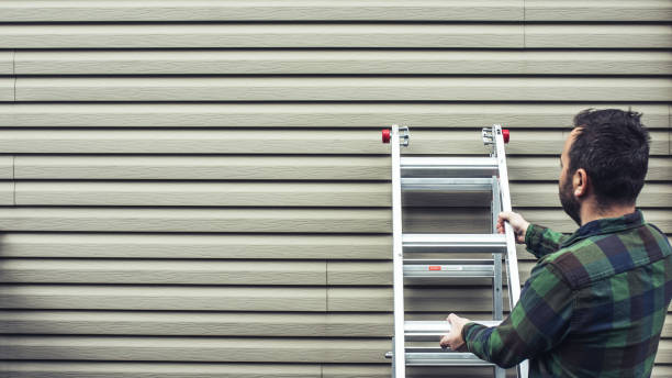 Best Fascia and Soffit Installation  in Herricks, NY